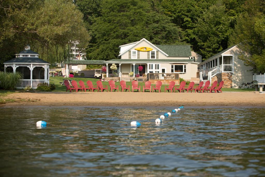 Shore Meadows Lodge Llc Lake George Exterior photo